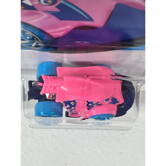 Hot Wheels Piranha Terror HW Mega Bite 2024 Mainline 87/250 Pink Diecast Car - Picture 5 of 7